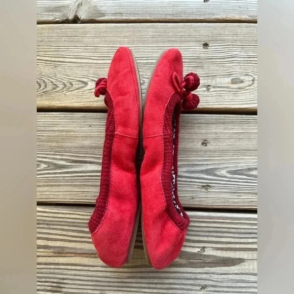 Cole Haan Womens Ballet Flats Shoes Red Leather Slip On Bow Tassel Round Toe 10 - Picture 2 of 9